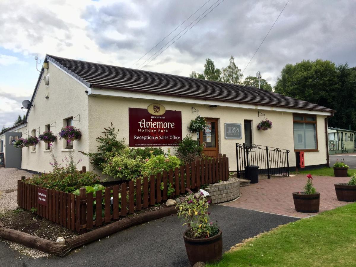 Cragganmore Lodge Aviemore Bagian luar foto